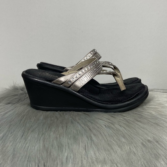 Skechers Women Memory Foam Sandals - Picture 2 of 8